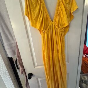 Chic Backless Yellow Dress